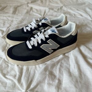 NWOB- New Balance CT300 V2 Court Sneakers